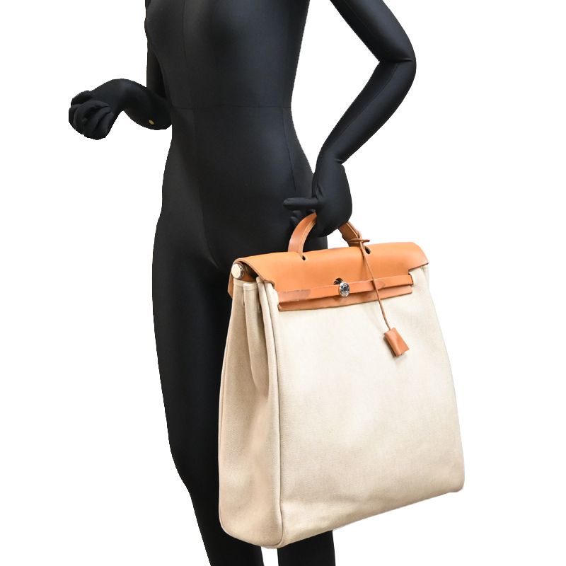 Hermes Handbag Beige — view 9