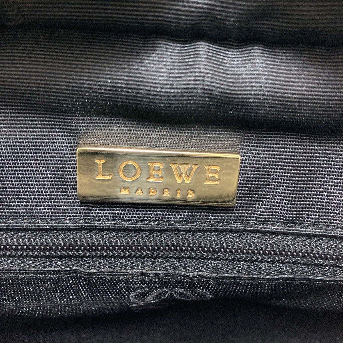Loewe Amazona Handbag Calf — view 6