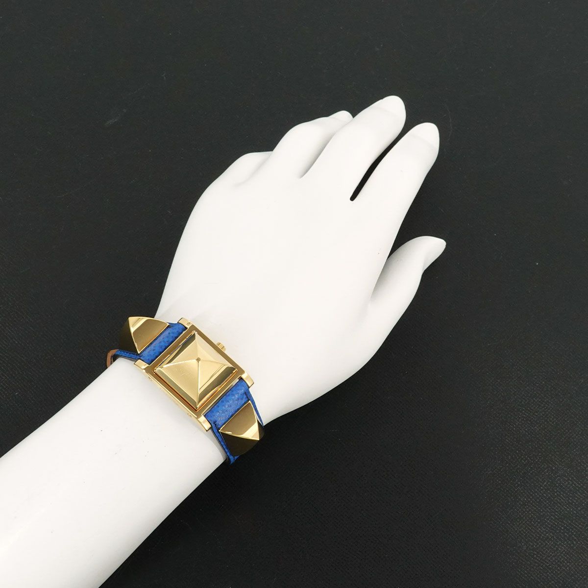 Hermes Medor Vintage Watch Pyramid Gold Studs White Leather Quartz — view 4