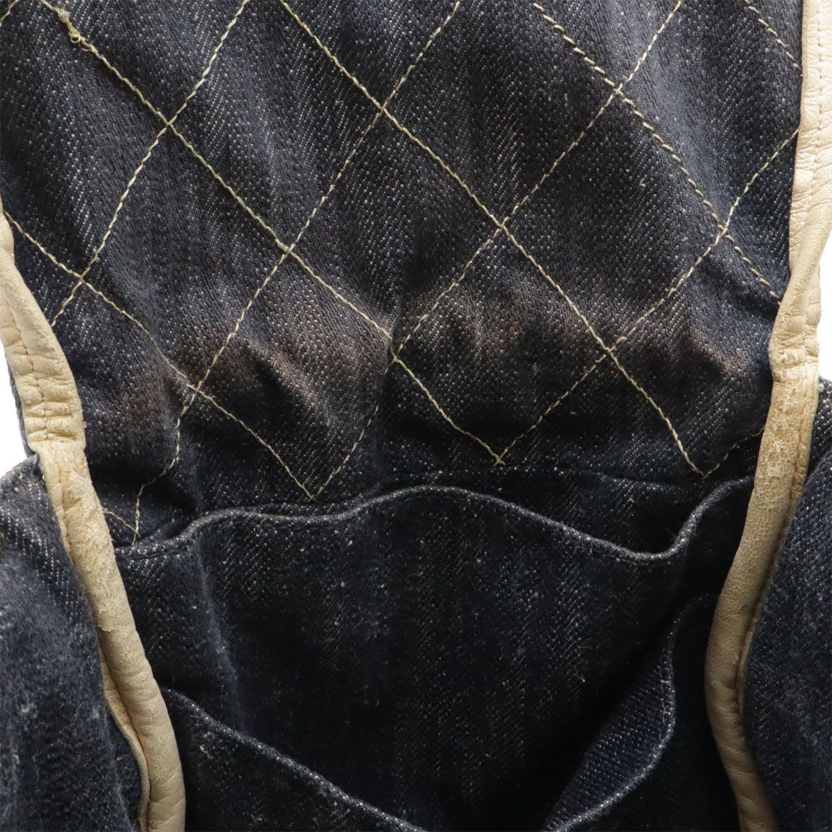 Chanel Spark Ring Denim CC Logo Tote Blue Gold — view 8
