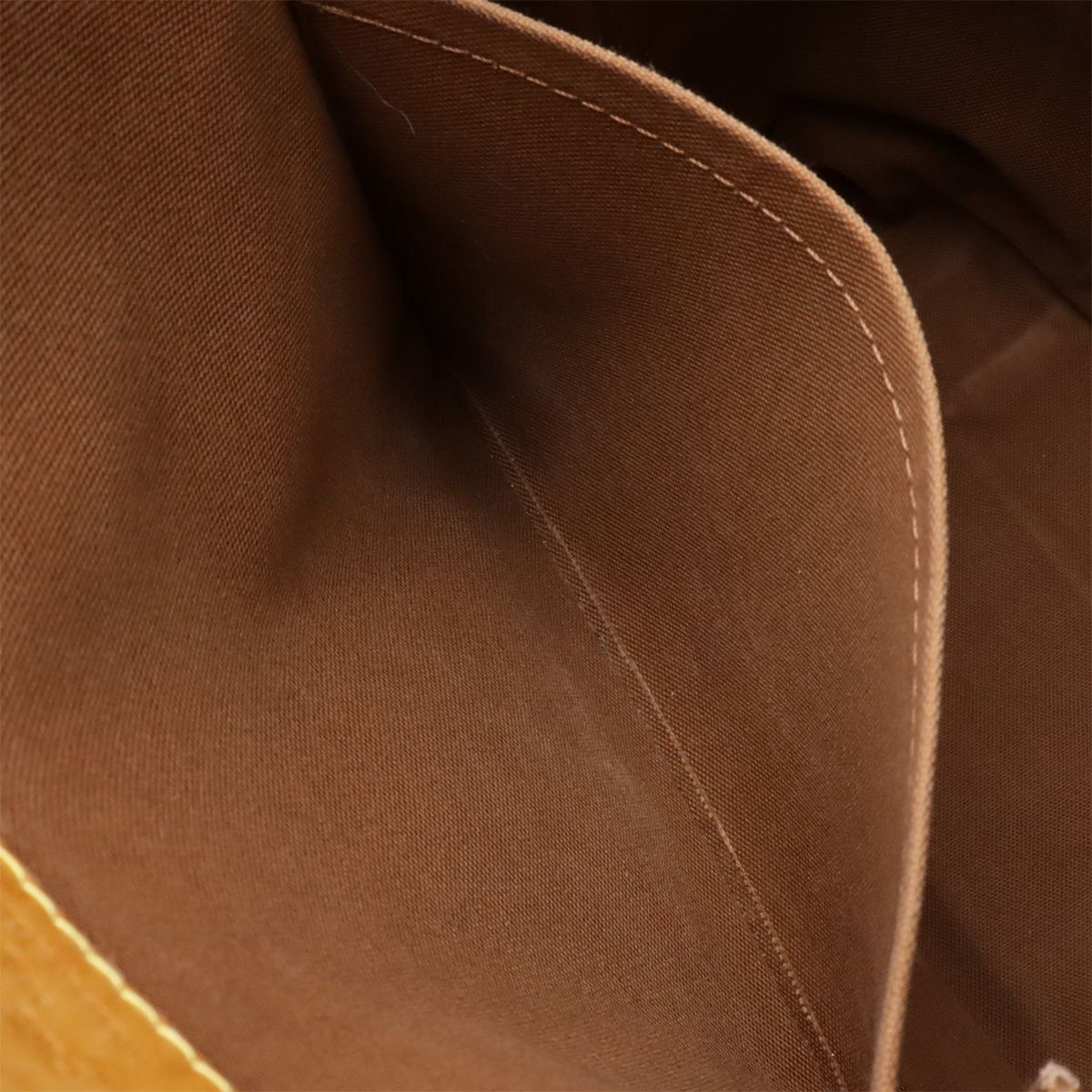 Louis Vuitton Monogram Cover Bob le Tote — view 6