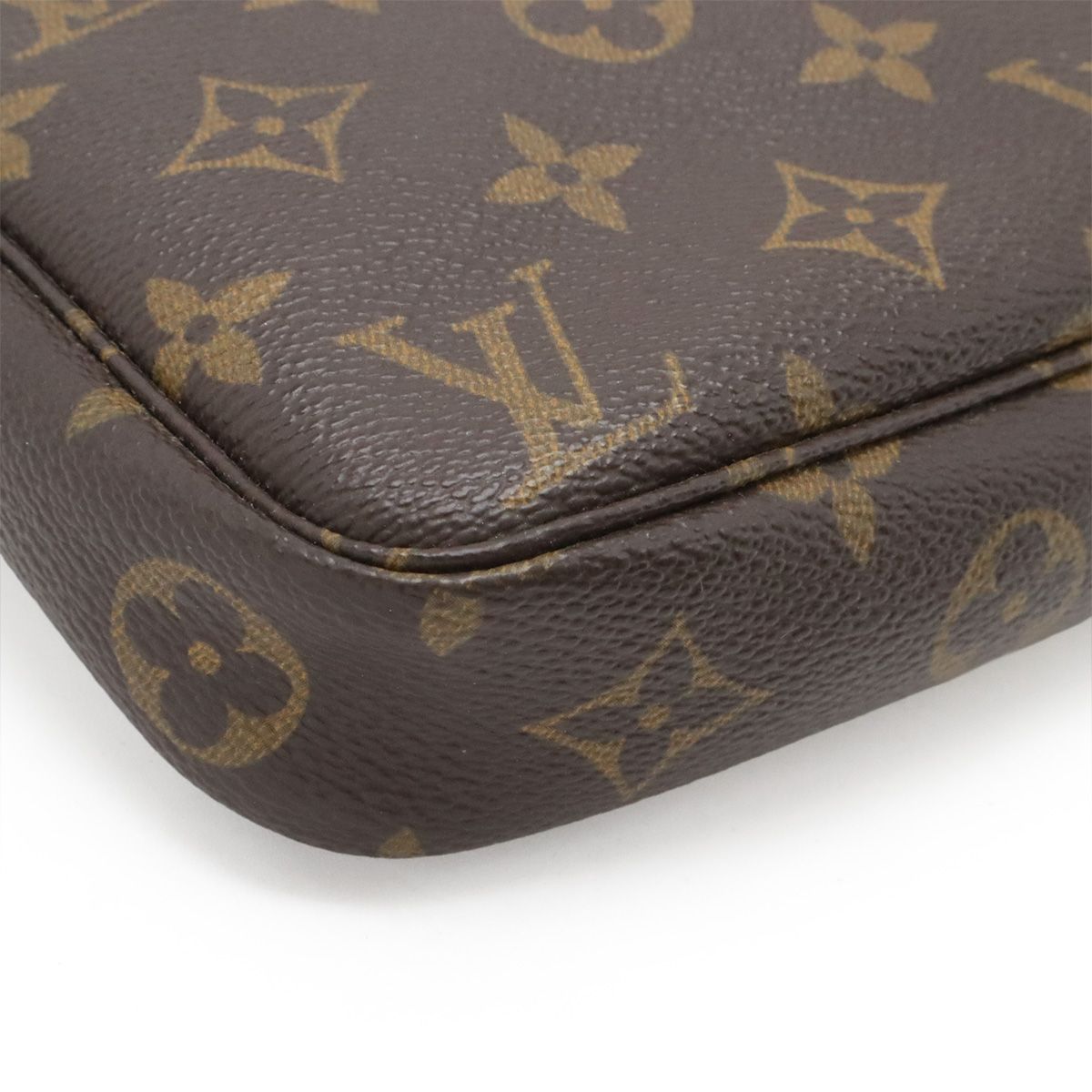 Louis Vuitton Monogram Pochette Pouch Handbag Party — view 3