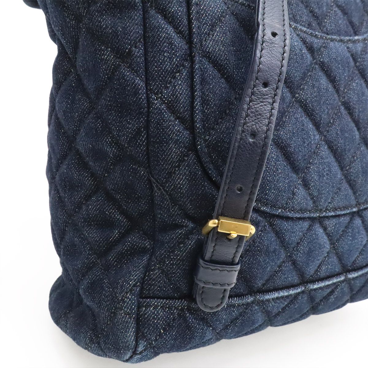 Chanel Quilted CC Logo Chain Shoulder Backpack Denim Leather Navy Gold — view 6