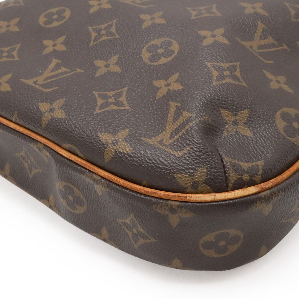 Louis Vuitton Monogram Odeon PM Shoulder Bag — view 3