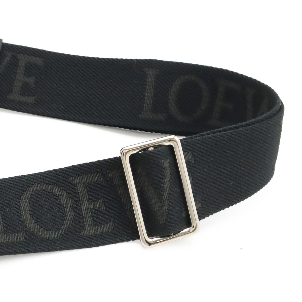Loewe Pebble Messenger Small Shoulder Bag Crossbody Supplement Gray Necklace — view 4