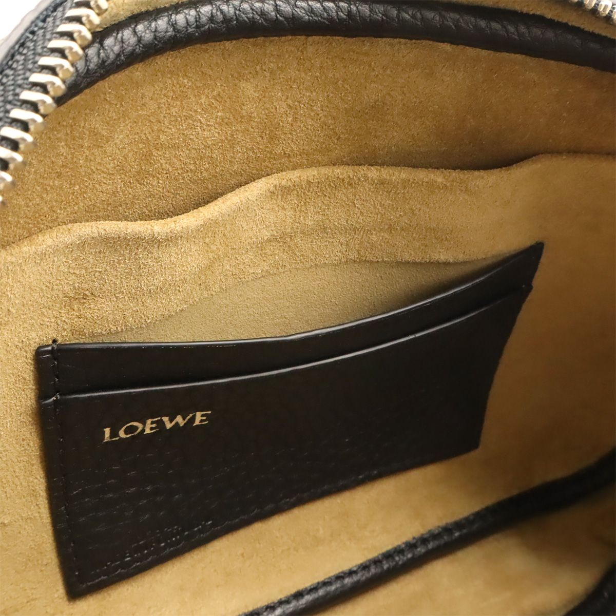 Loewe Pebble Messenger Small Shoulder Bag Crossbody Supplement Gray Necklace — view 7
