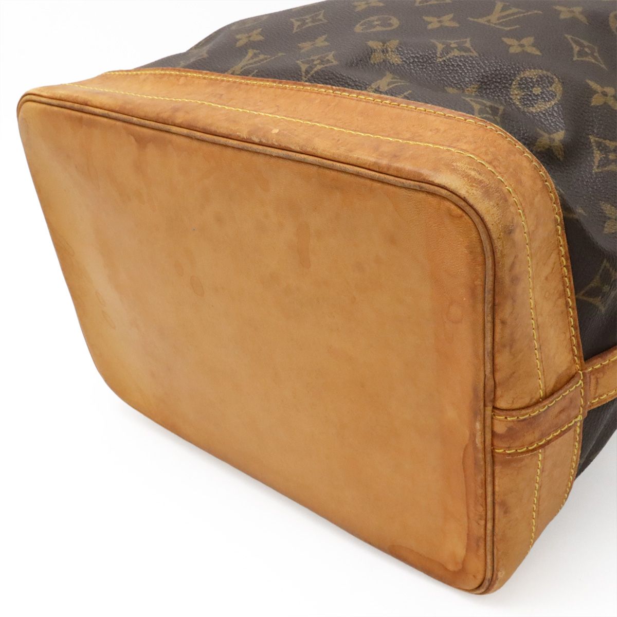Louis Vuitton Monogram Noe Shoulder Bag Semi Drawstring — view 3