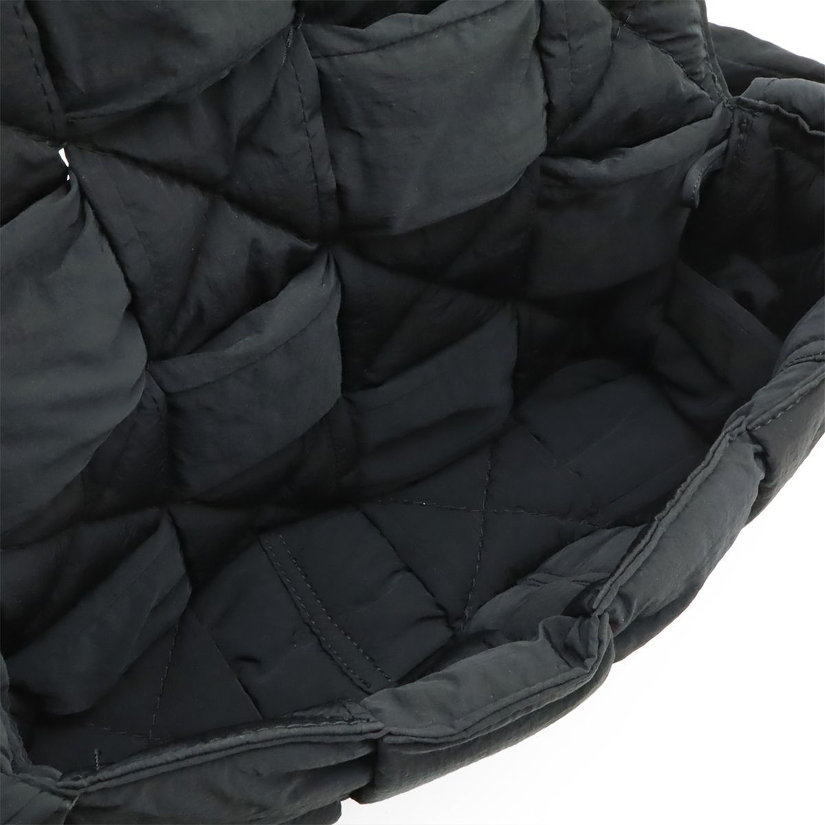 Bottega Veneta Maxi Intrecciato Padded Tech Cassette Shoulder Bag Nylon Black — view 7