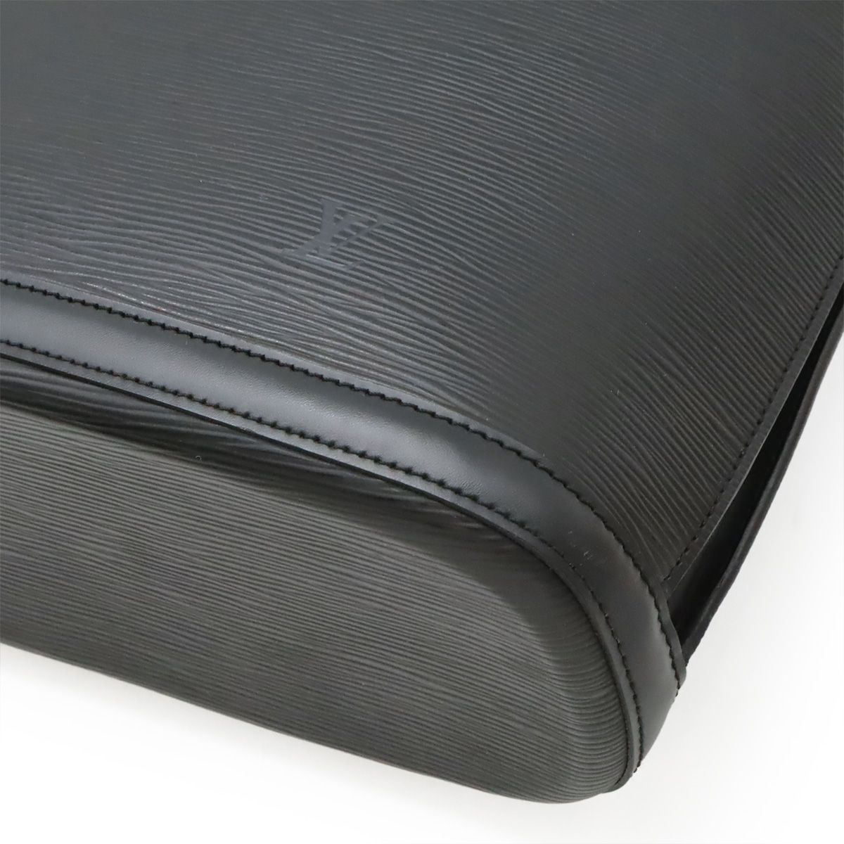 Louis Vuitton Epi Lussac Shoulder Bag Tote Leather Noir Black — view 3
