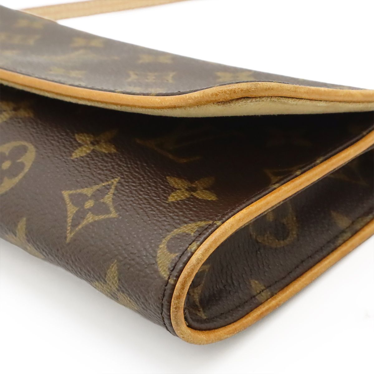 Louis Vuitton Monogram Pochette Twin GM Shoulder Bag Crossbody 2-Way Clutch — view 3
