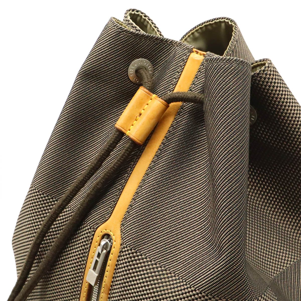 Louis Vuitton Damier Geant Matero PM Drawstring Shoulder Bag Semi Tail — view 4