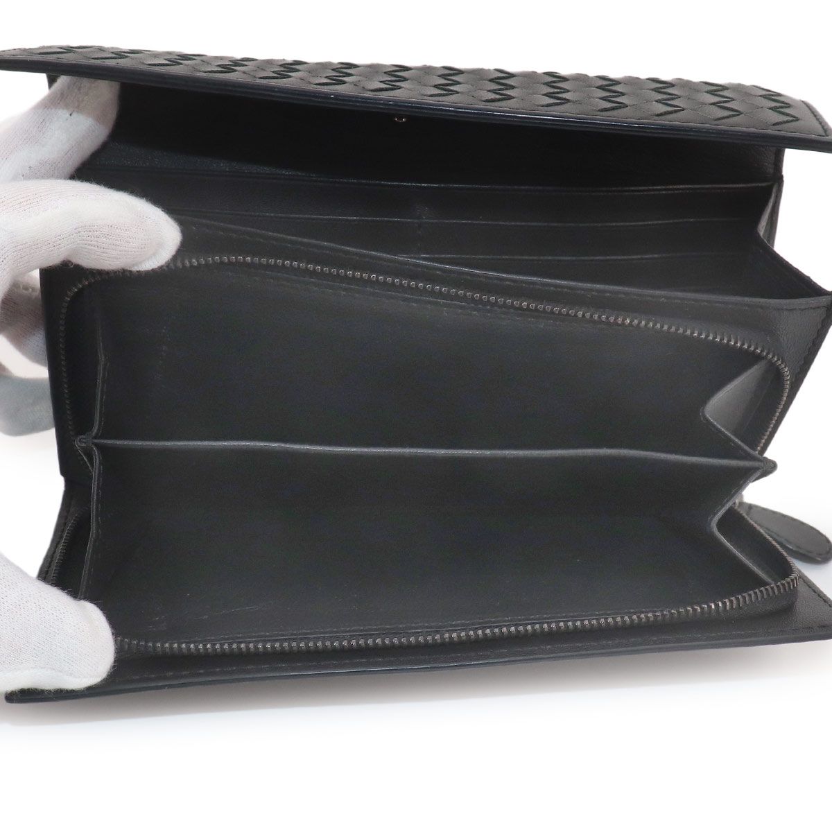 Bottega Veneta Intrecciato Bifold Wallet Leather Black — view 7