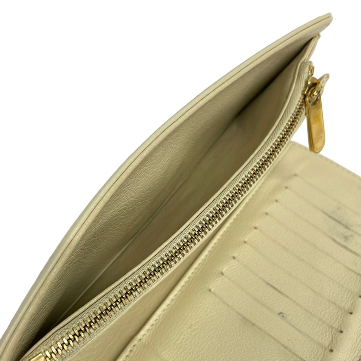 Louis Vuitton Wallet Mahina Portefeuille Amelia Pearl Leather — view 5