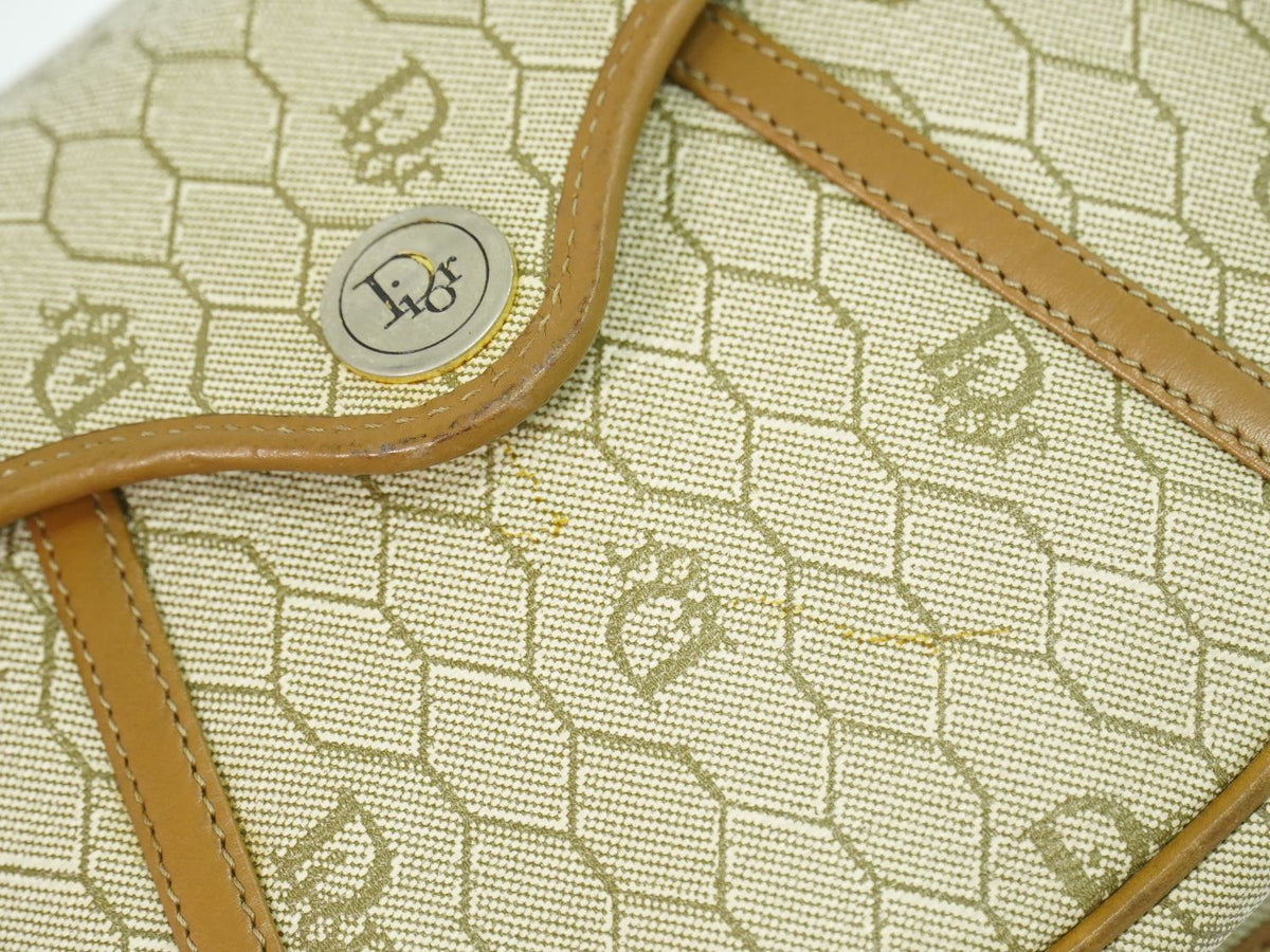 Dior Honeycomb Pattern Shoulder Bag Pochette Beige — view 7