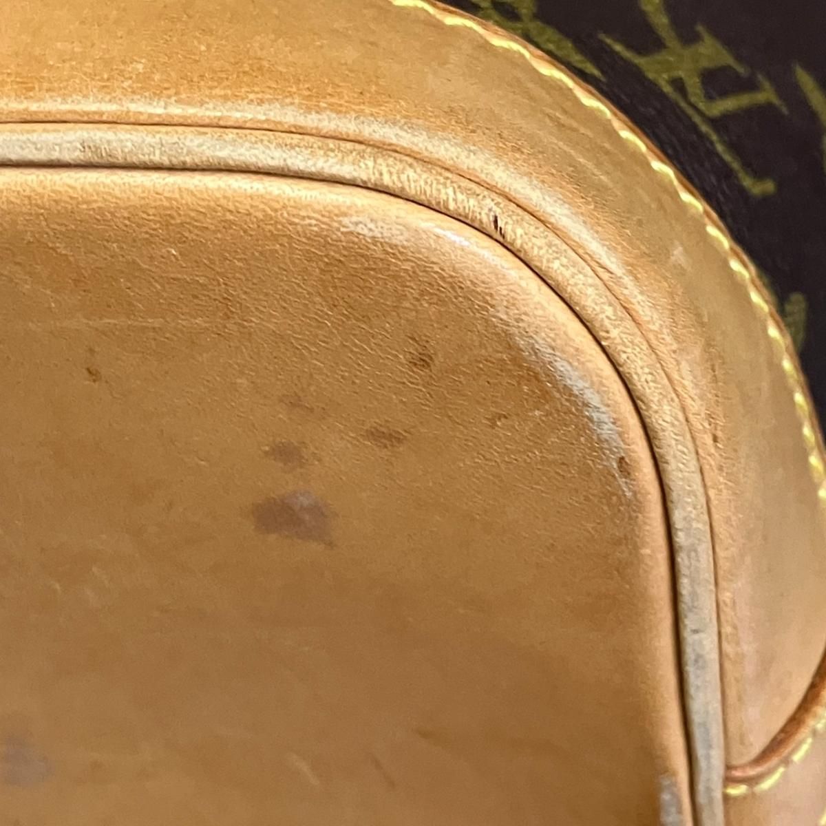 Louis Vuitton Alma Monogram Handbag Canvas — view 6