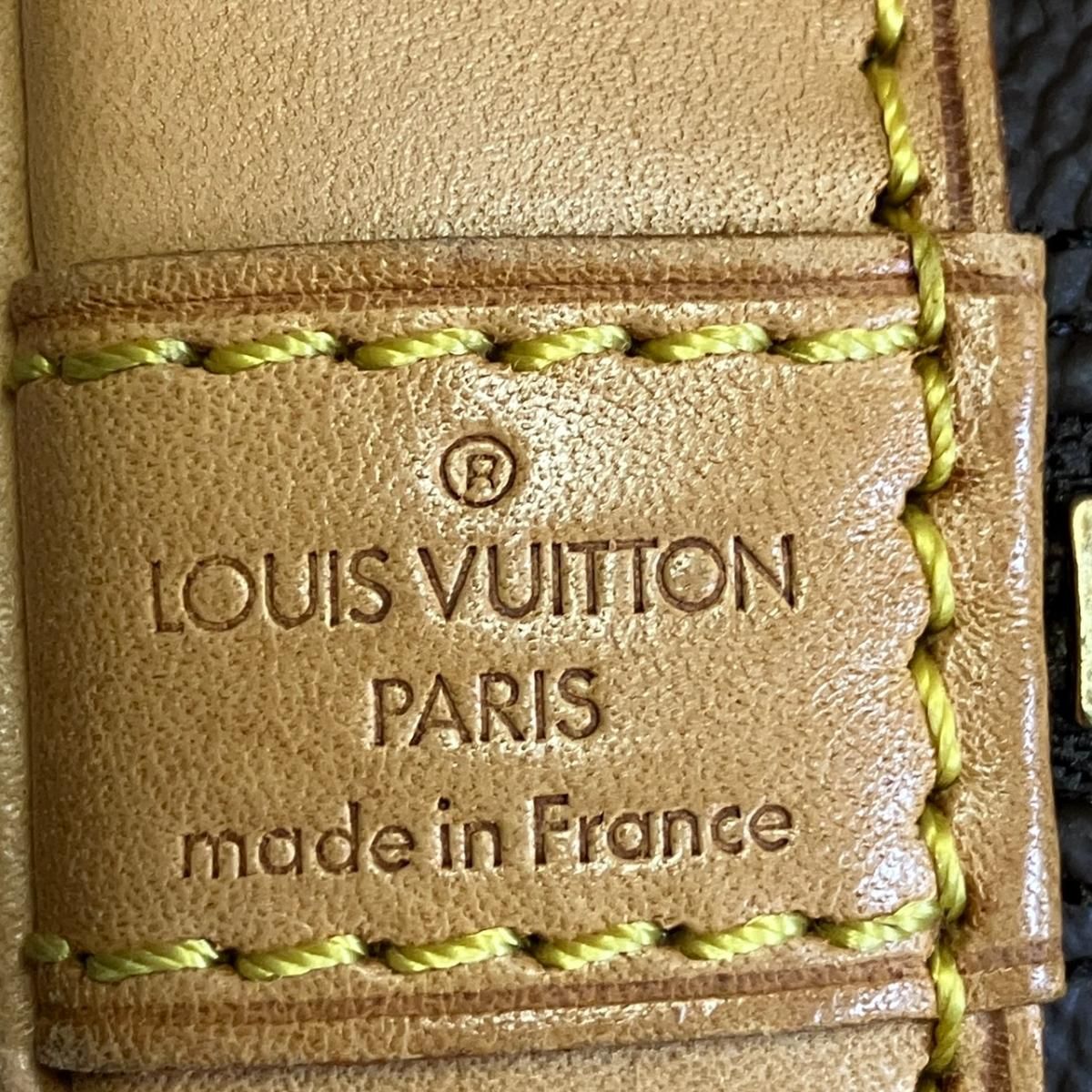Louis Vuitton Alma Monogram Handbag Canvas — view 4