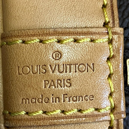 Louis Vuitton Alma Monogram Handbag Canvas — view 4