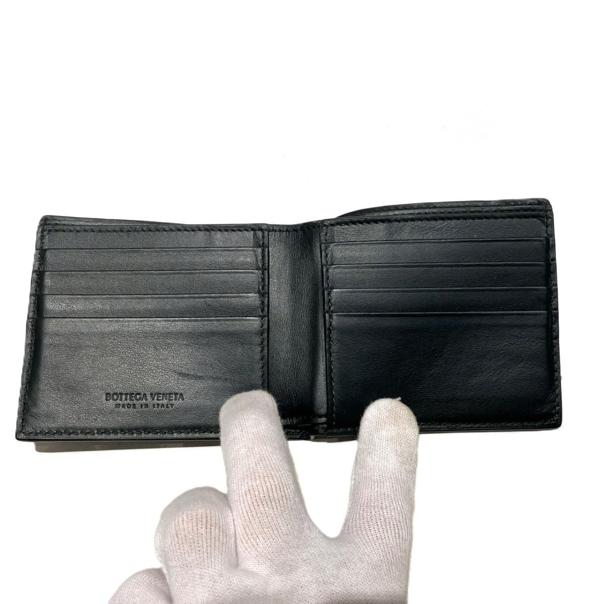 Bottega Veneta Intrecciato Bifold Wallet Leather — view 3