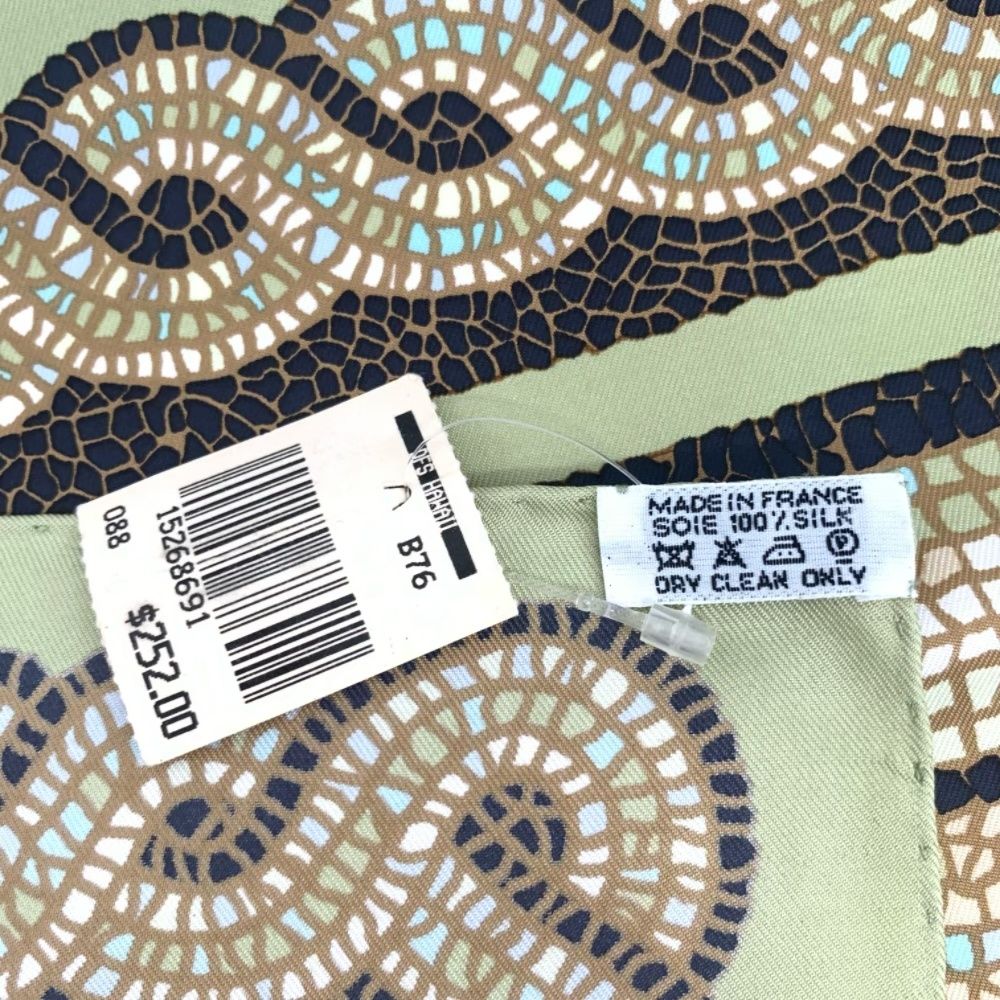 Hermes Carre 90 Under the Himalayan Cedar Sous le Cedre Silk Scarf — view 7