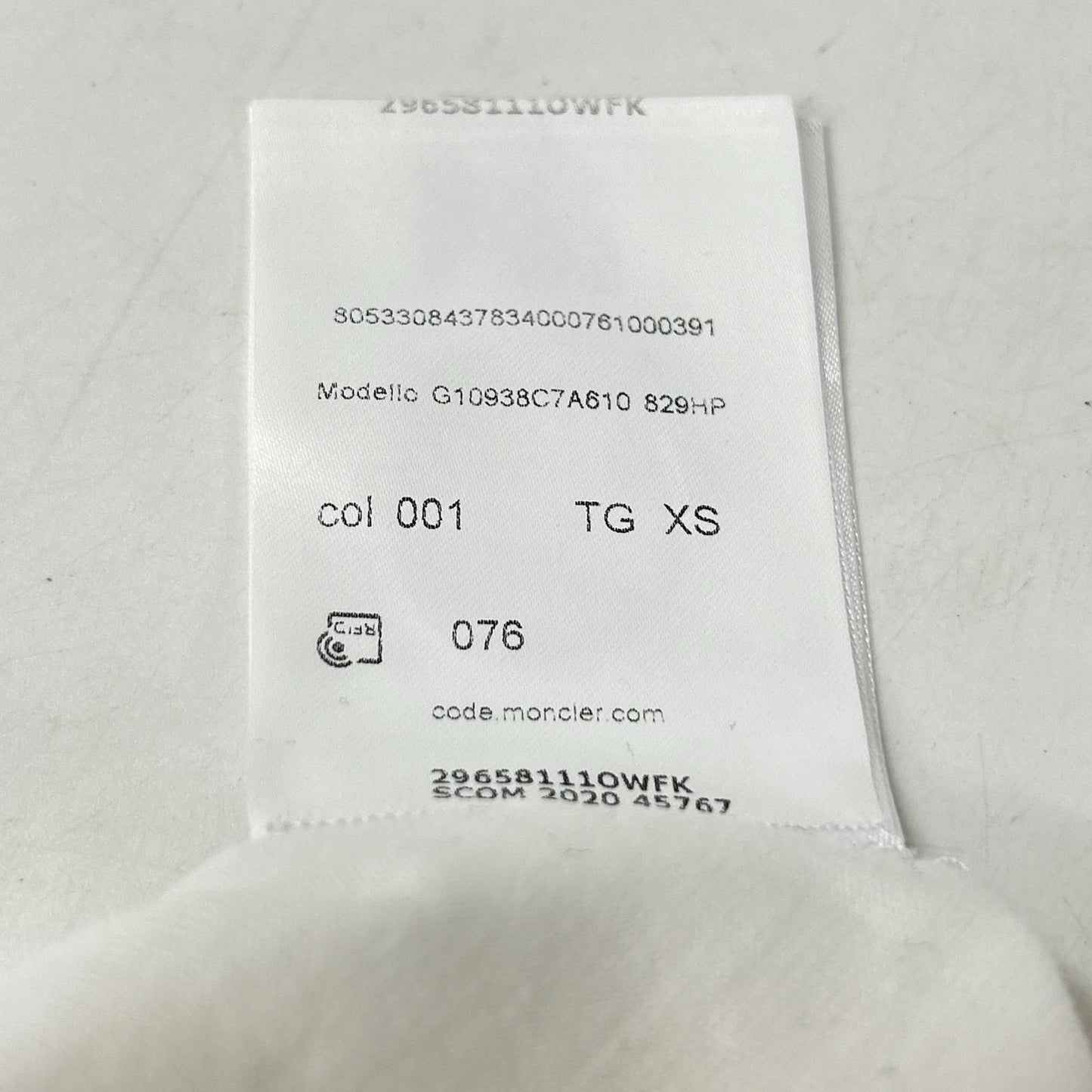 Moncler Same But SS T-Shirt XS — view 4