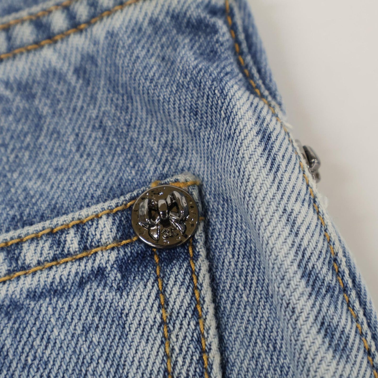 Chanel Ribbon Denim Pants 36 — view 9