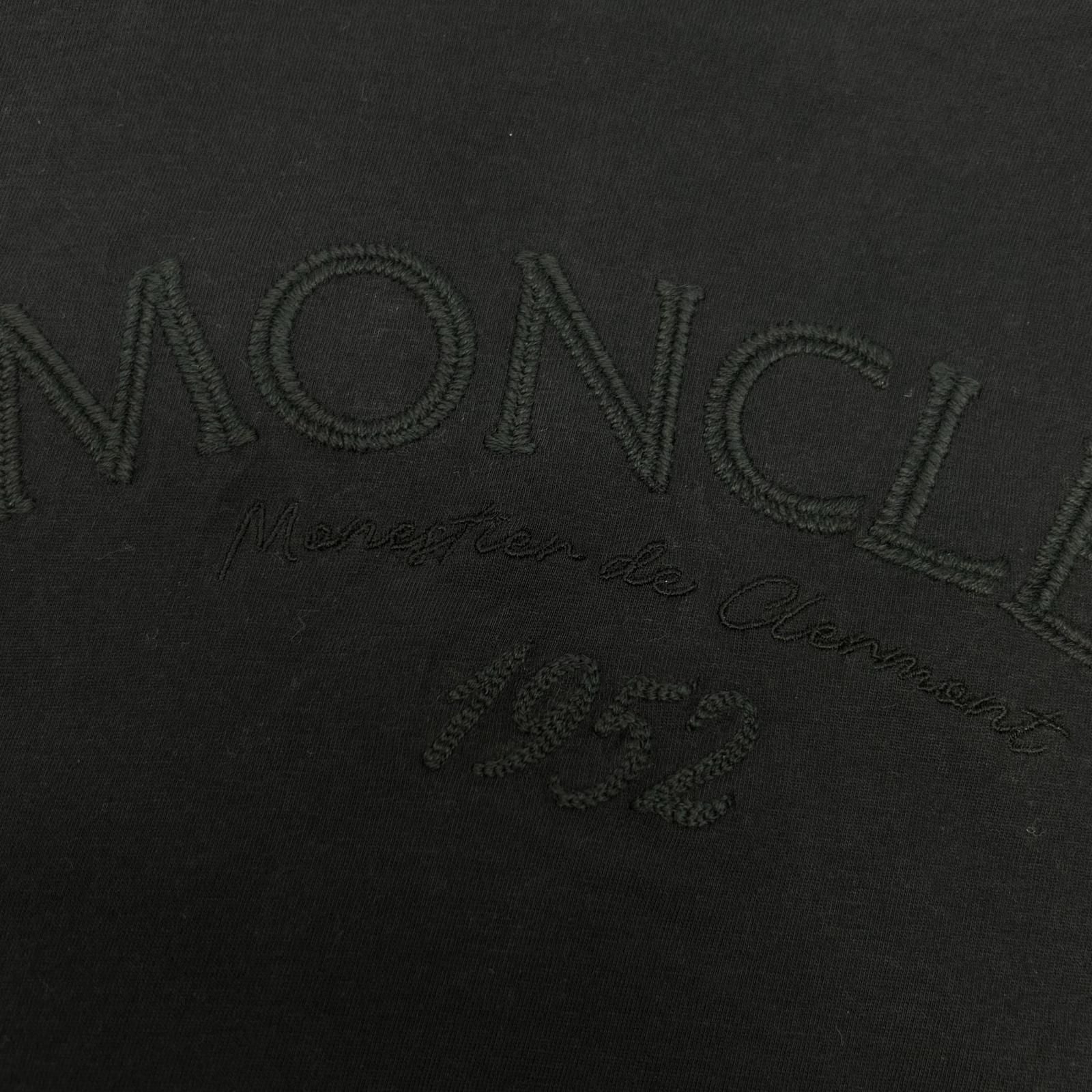 Moncler Navy Logo Embroidery T-Shirt — view 8