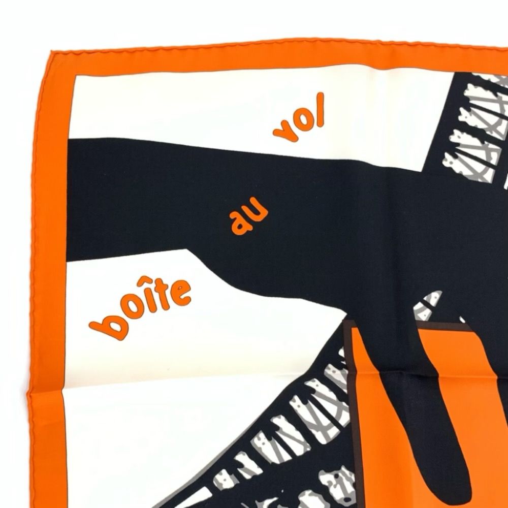 Hermes Carre 90 Silk Scarf Flying — view 6