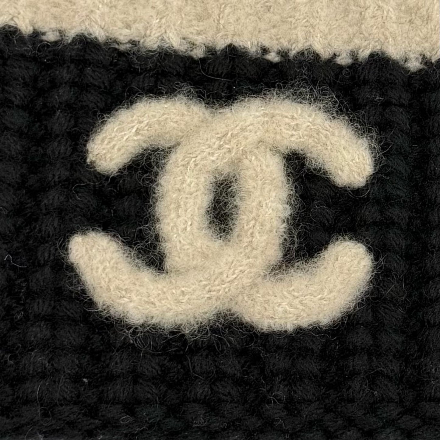 Chanel Wool Cashmere Blend CC Logo Knit Cap Beanie Hat Black Beige — view 6