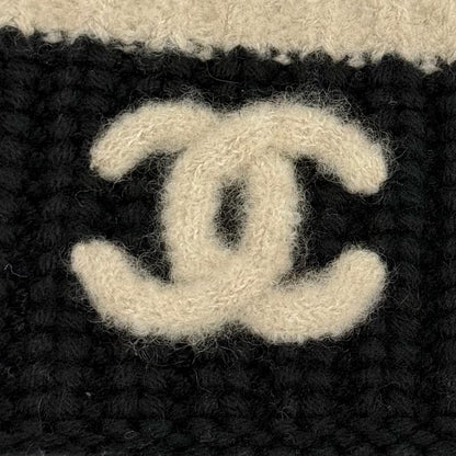 Chanel Wool Cashmere Blend CC Logo Knit Cap Beanie Hat Black Beige — view 6