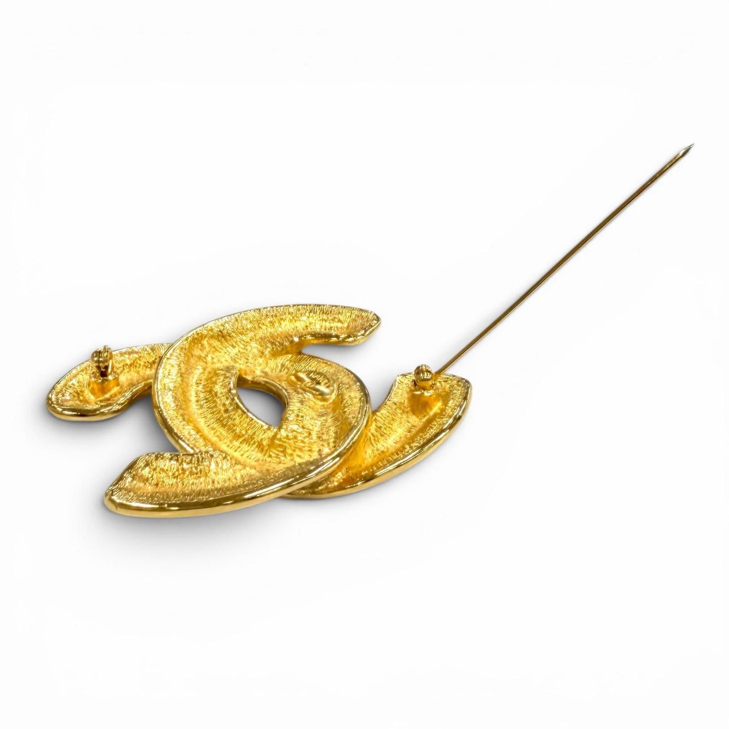 Chanel Vintage CC Logo Quilted Brooch Gold — view 4