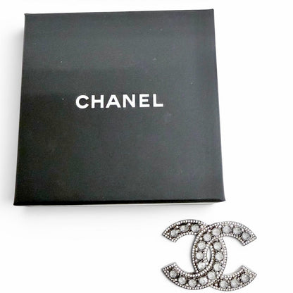 Chanel CC Logo Rhinestone Gunmetal Brooch Silver Recommended — view 2
