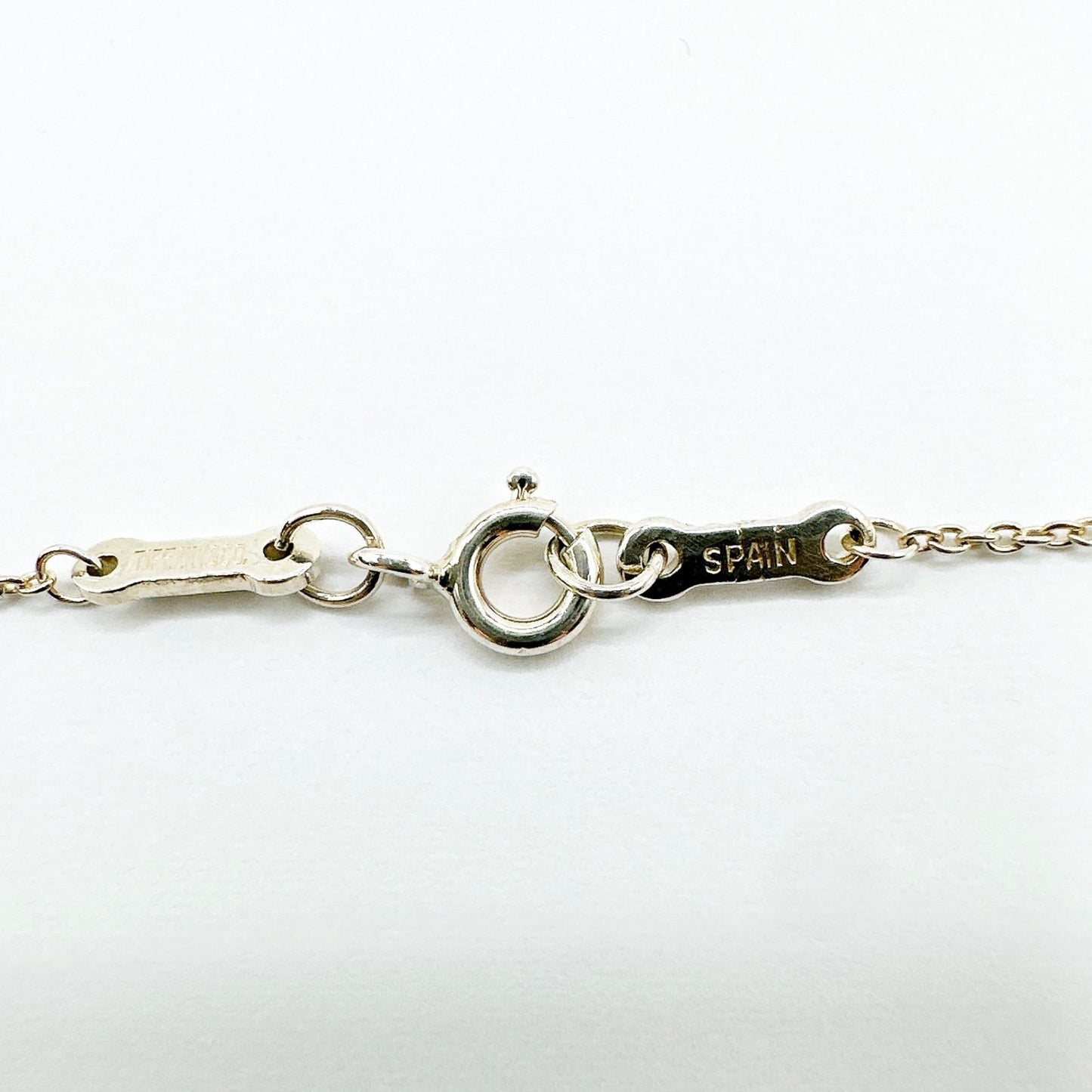 Tiffany & Co Open Heart Silver Necklace 42 cm — view 4
