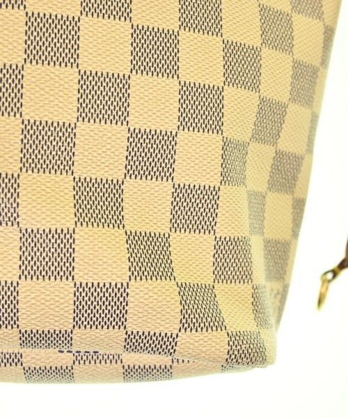 Louis Vuitton Tote Ivory — view 8