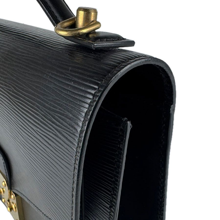 Louis Vuitton Handbag Monceau — view 7