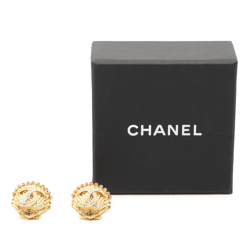 Chanel CC Logo Shell Motif Earrings Gold Plated Rhinestone — view 4