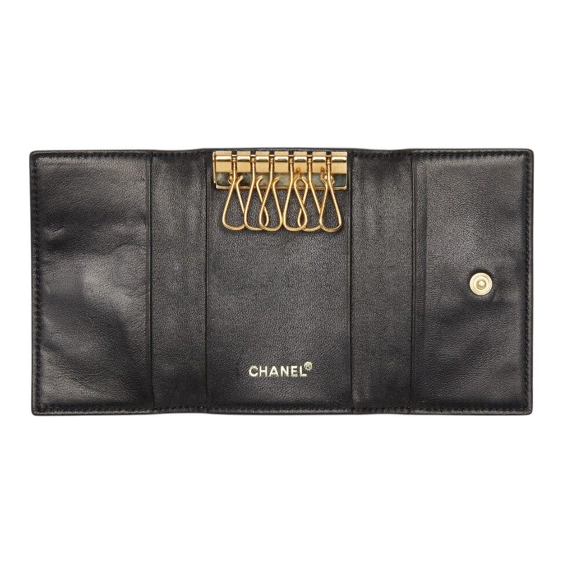 Chanel Choco Bar Key Case Black Leather Key Holder — view 6