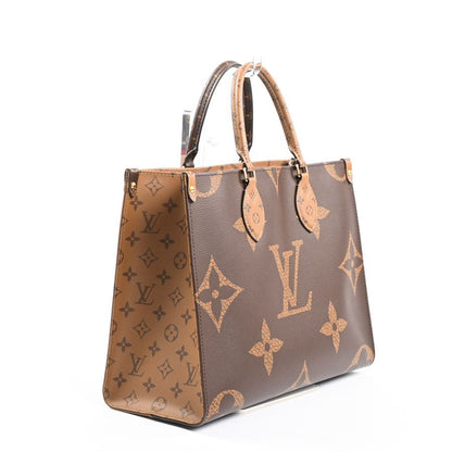 Louis Vuitton Tote On The — view 3