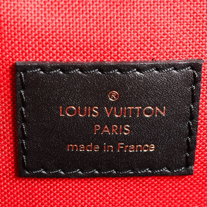 Louis Vuitton Tote On The — view 7