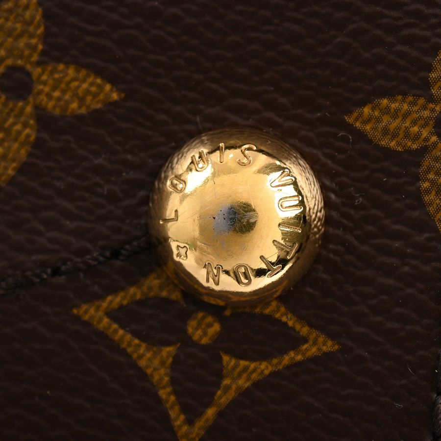Louis Vuitton Handbag Artsy — view 9
