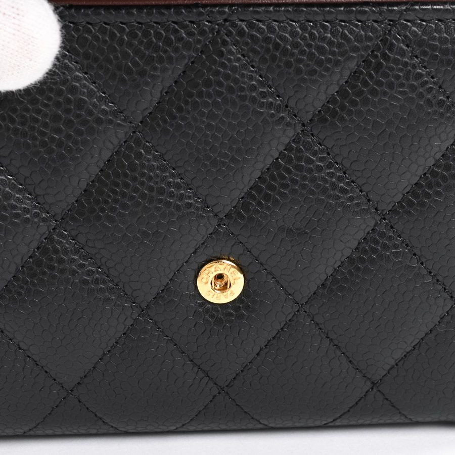 Chanel Compact Wallet Classic Small Flap — view 8