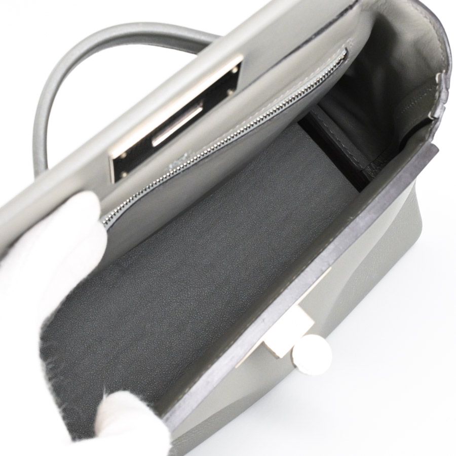 Hermes Handbag Van Quatre Mini 24 — view 4