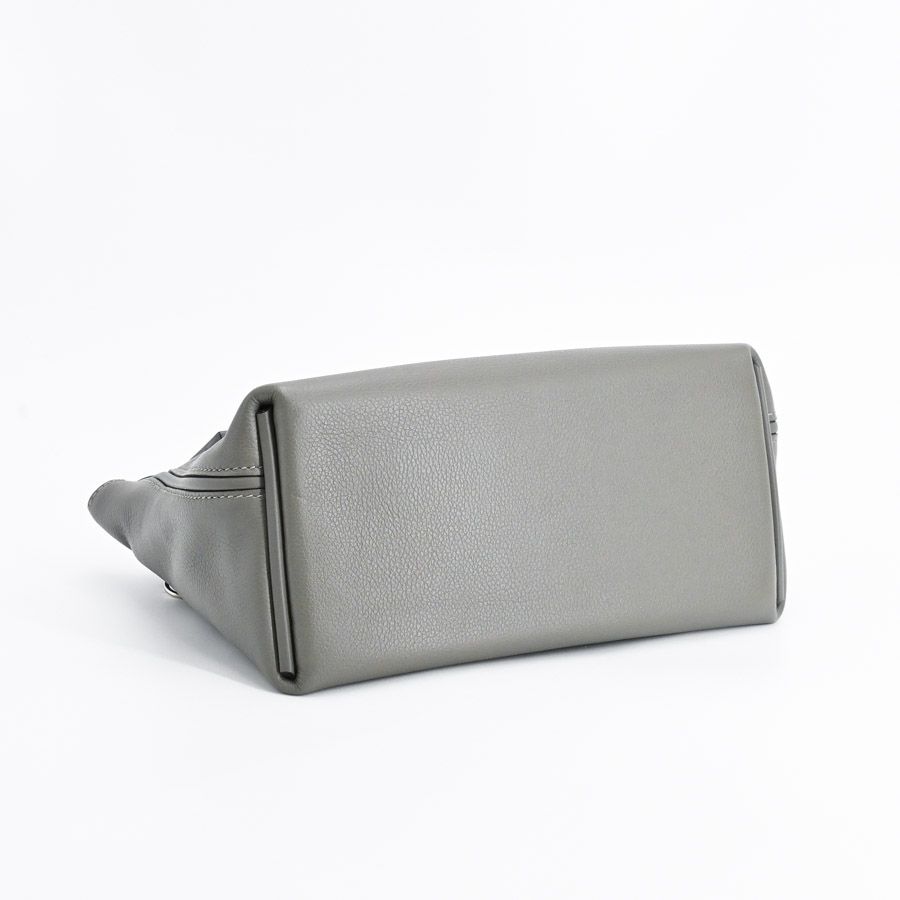 Hermes Handbag Van Quatre Mini 24 — view 5