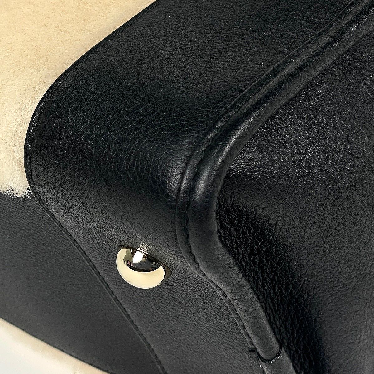 Loewe Amazona 36 Handbag Leather Black Ivory — view 3