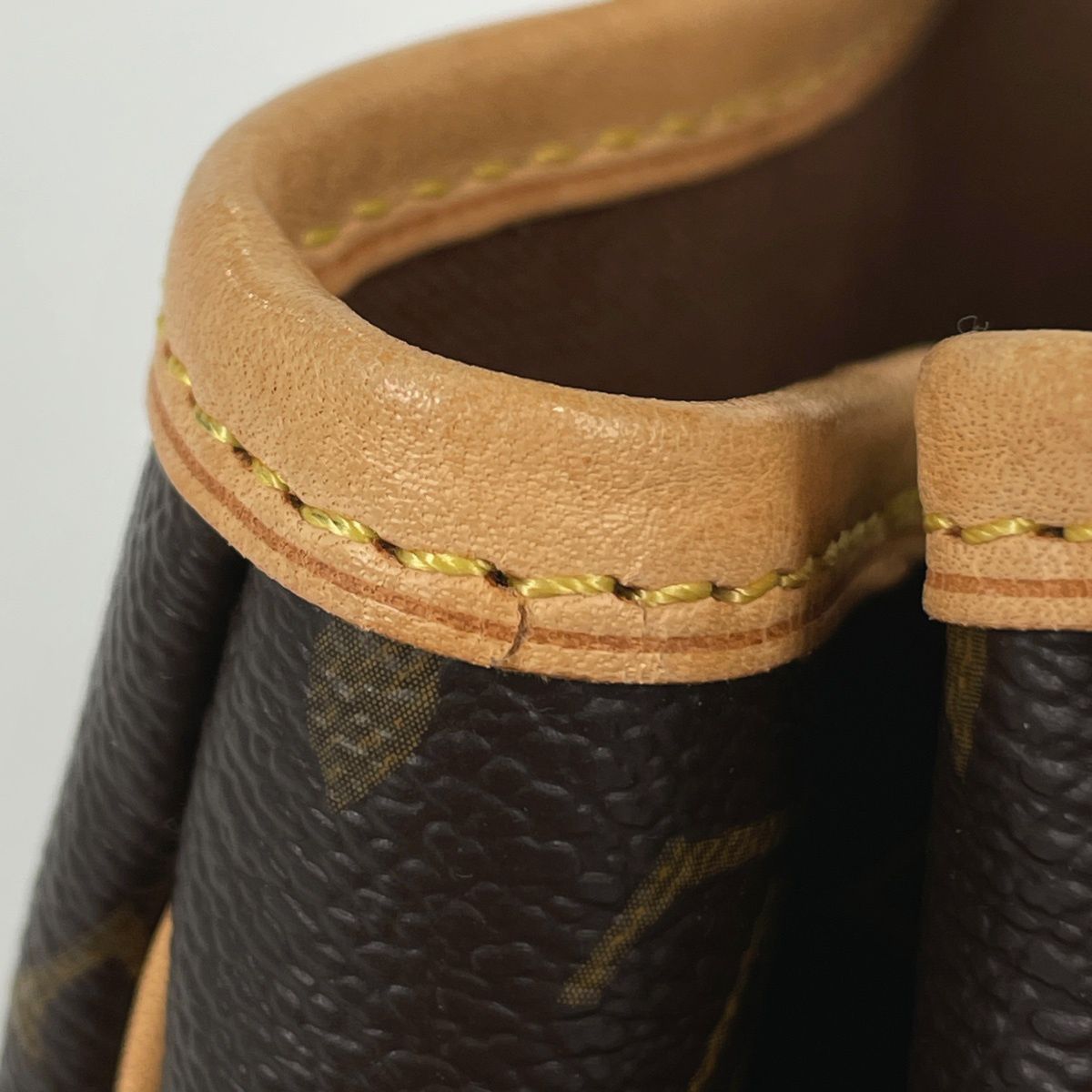 Louis Vuitton Batignolles Tote Monogram Brown — view 6