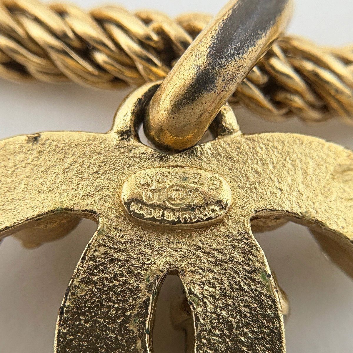 Chanel CC Logo Necklace Gold Plated — view 5