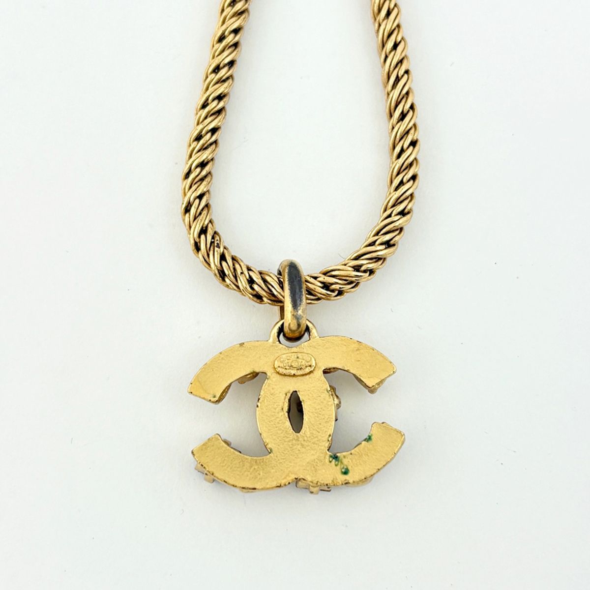Chanel CC Logo Necklace Gold Plated — view 2