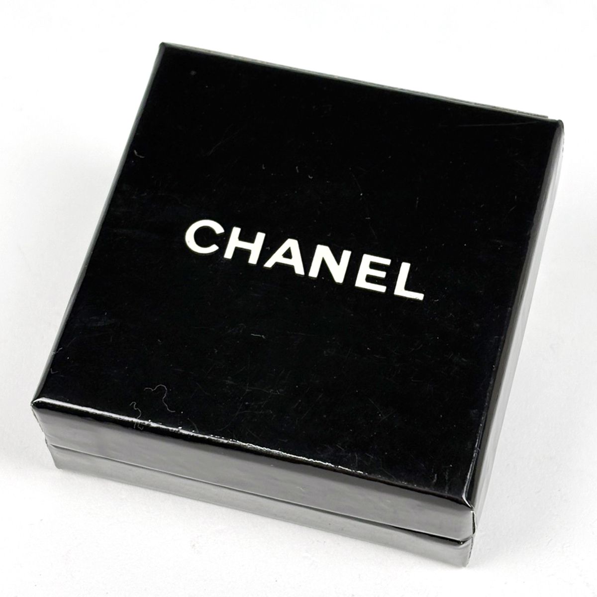 Chanel CC Logo Chain Necklace Gold Plated — view 7