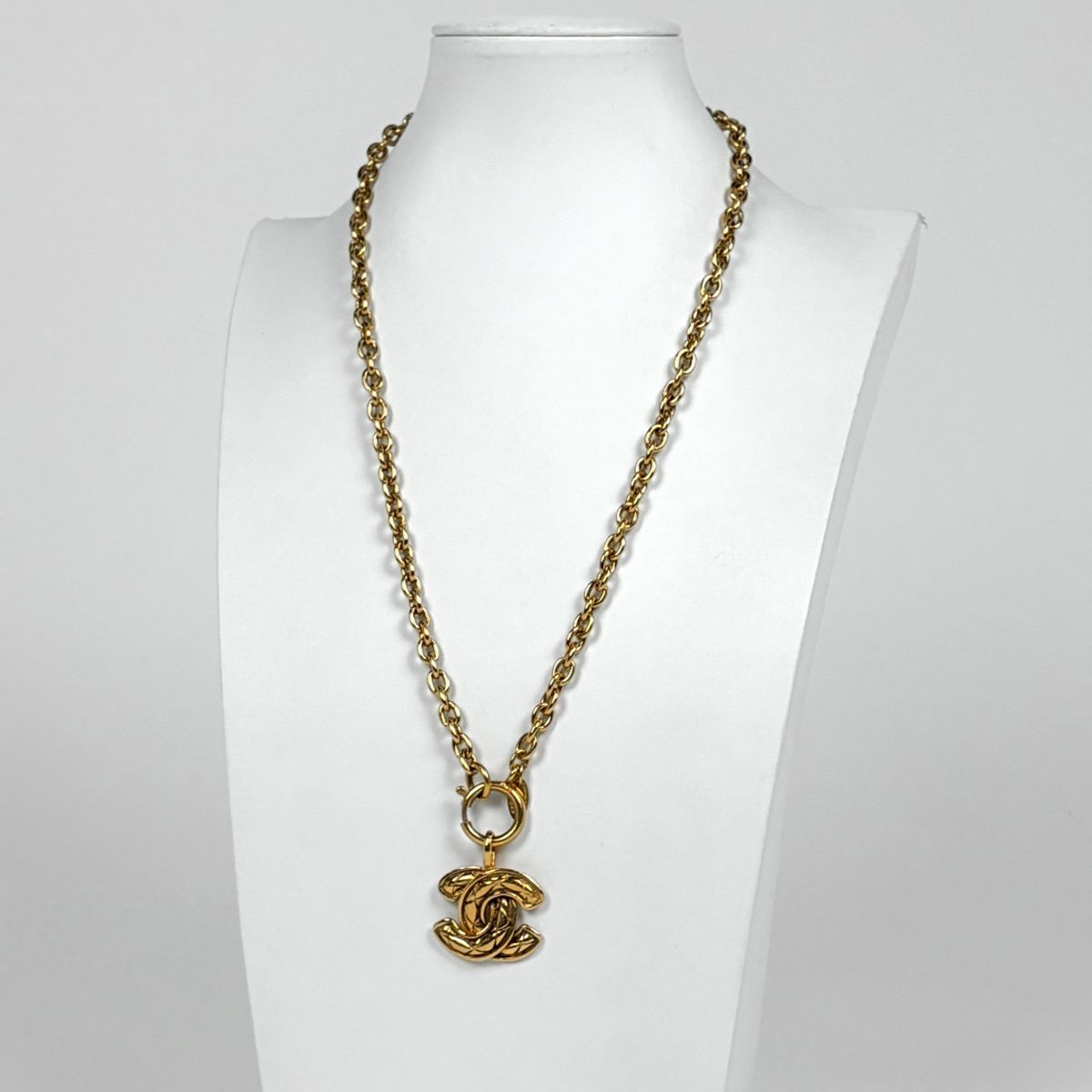 Chanel CC Logo Chain Necklace Gold Plated — view 6