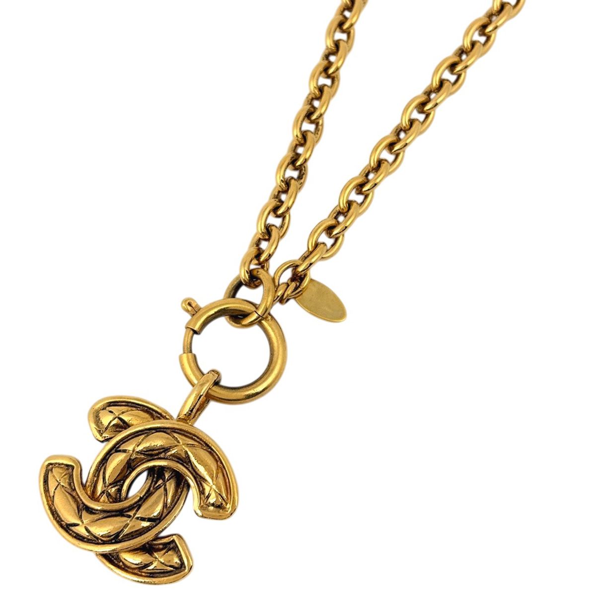 Chanel CC Logo Chain Necklace Gold Plated