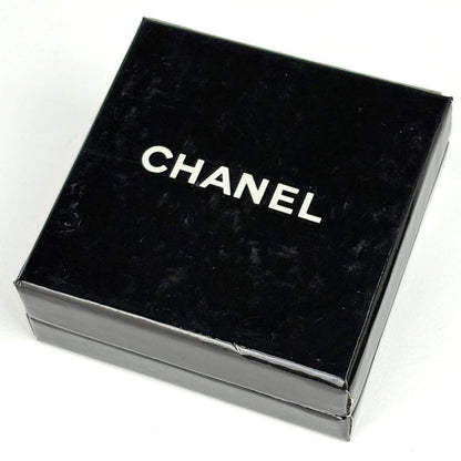 Chanel CC Logo Earrings Gold Plated — view 6